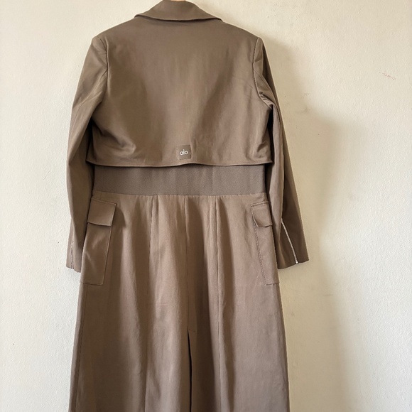 Alo Women’s FORMATION TRENCH COAT Olive Tree Size Medium - Picture 3 of 16